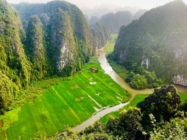 Mua Cave Ninh Binh